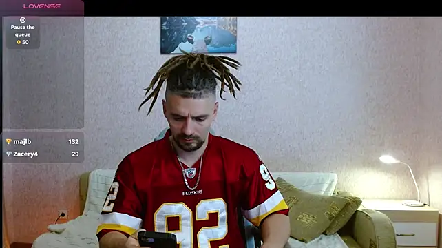 Aestheticguy101 webcam