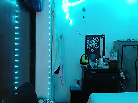 bonyxx live cam on StripChat