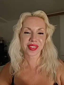 mazlik27 (F milf) - I'll show you my nipple.