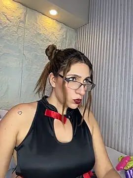 naughty_flower18 live cam on StripChat