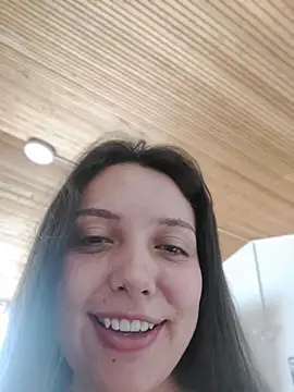 Bella_Karoline