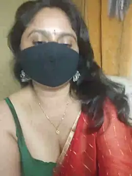 Sravvi499 webcam