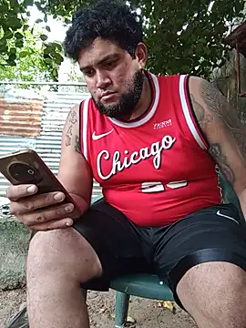 idbsj live cam on StripChat