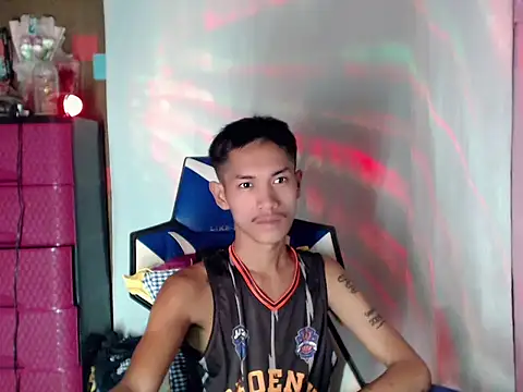 riks_tyler (Ask my age) - tip me as your birthday gift  cum