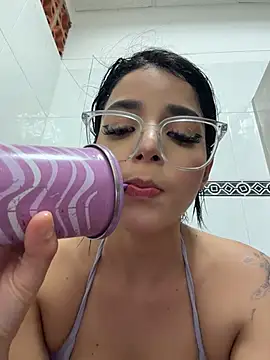 ArieliciousXXX webcam