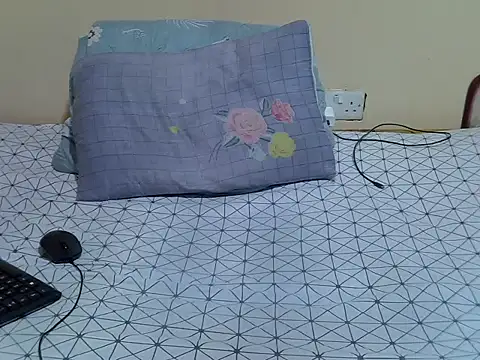 Darkchocolatequeen webcam