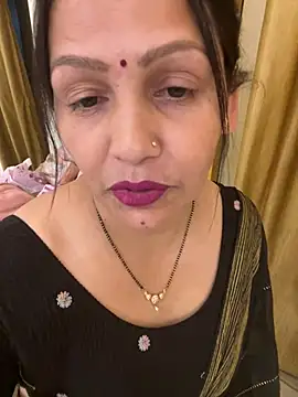 Anshika_Arya live cam on StripChat