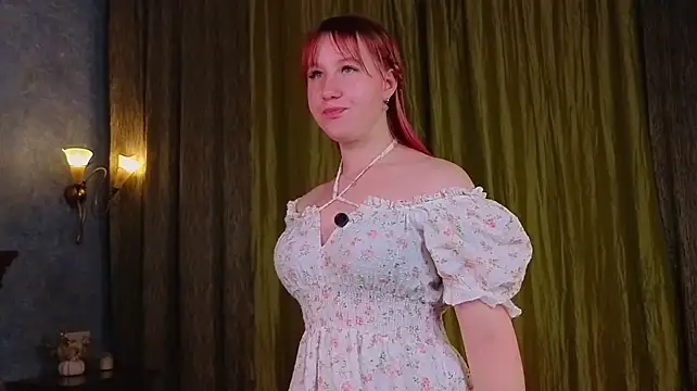 ChiquitaButte live cam on StripChat