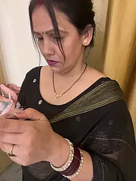 anshika_arya (F milf) - Hyyy Guys