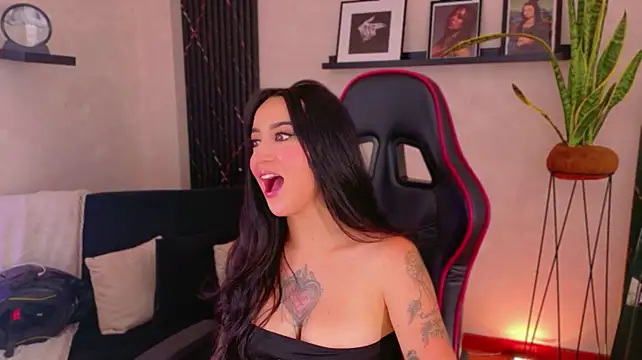 EmmyEvans1 webcam