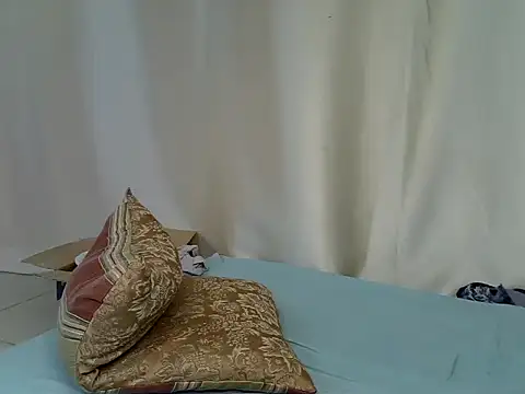 Lovet_drip webcam