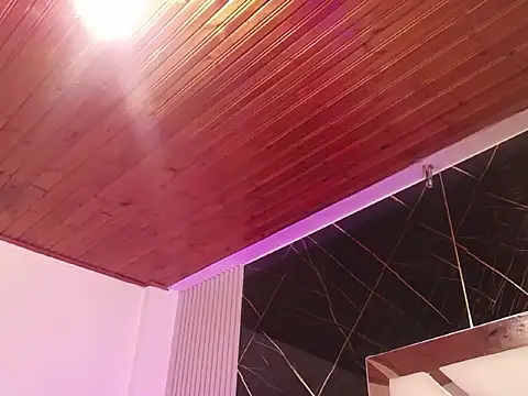 Athompzon live cam on StripChat