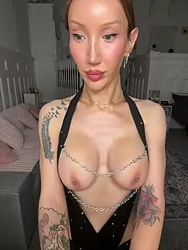 Allana29