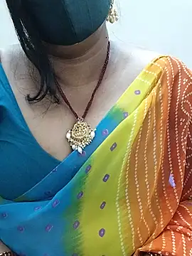 priya_anu live cam on StripChat