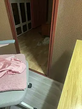 Mina048 live cam on StripChat