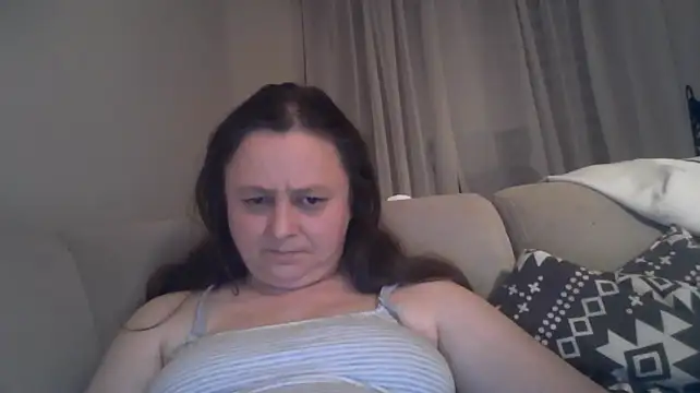 TaylorLovely live cam on StripChat