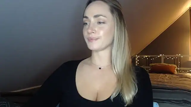ScarlettSensitive webcam