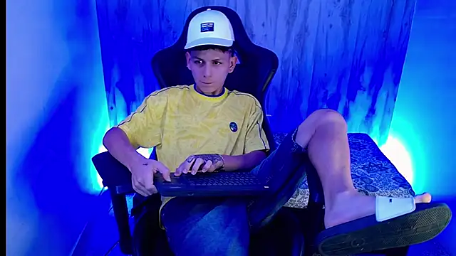 hot_athletes_ (M twink) - SHOW CUM