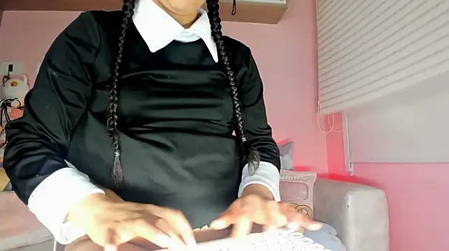 tinysara webcam