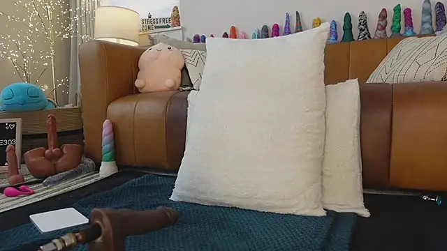 Taylorlove303 live sex cam