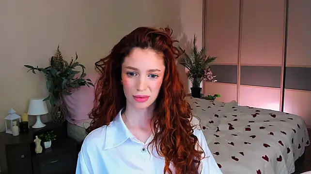 ChristinaConteeree live cam on StripChat