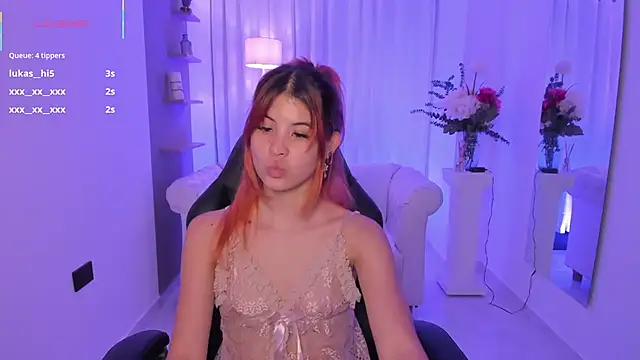 dahlia_grey live cam on StripChat