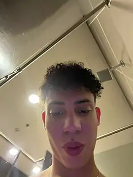 yoursexyjose webcam