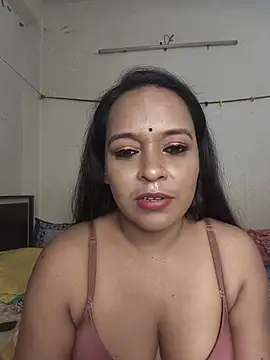 naughtymia06 webcam
