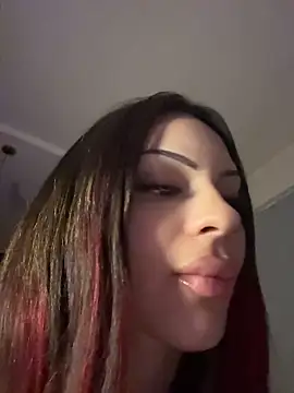 DollyRuby webcam