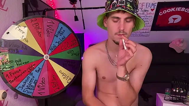 Cookieboy88 live sex cam