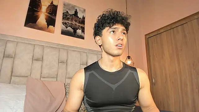 Kairoxxx_ live cam on StripChat