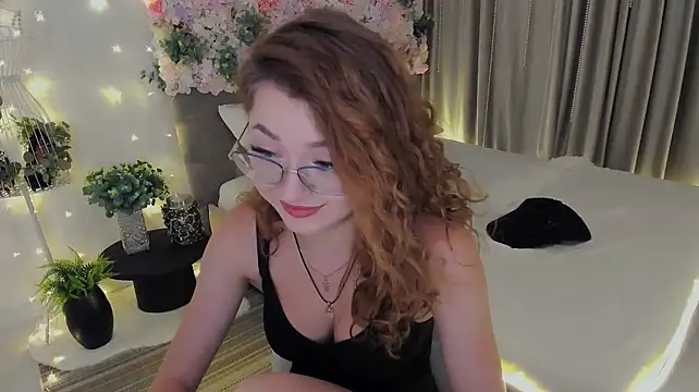 SereneFlame live cam on StripChat