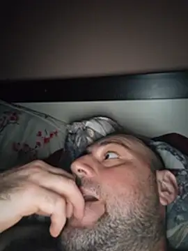 StrictBobby webcam