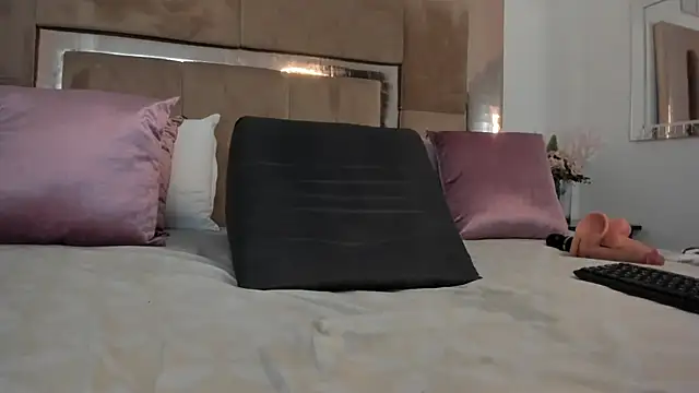 LizBrook webcam