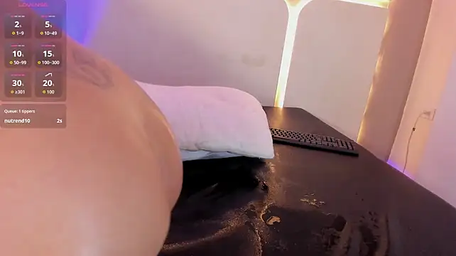 LunaArias webcam