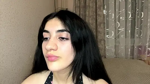 Ledi_Asthik live sex cam