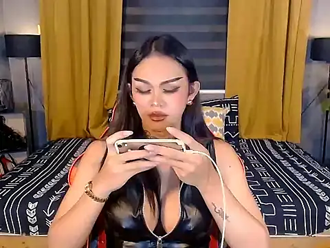 vixennoir69 (Ask my age) - FULLY LOADED!!!!