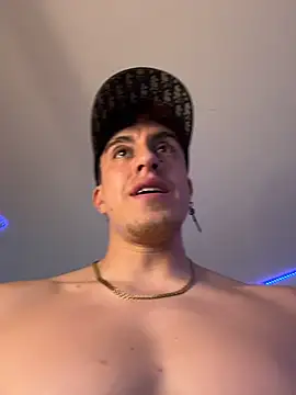 strongboy_ live sex cam