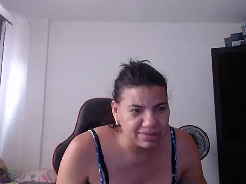 Adriana_0312 live sex cam