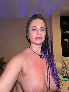 Eva_Pearl
