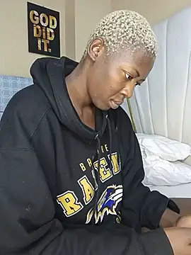 SquirtQueen16 webcam