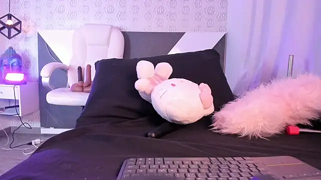 Mia_blackthorne webcam