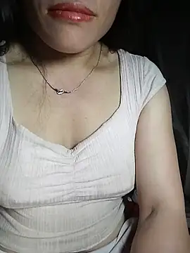 sena-baby2 (F milf) - Ước mơ được nhiều người giúp đỡ