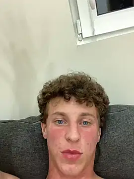 EvgeniiUszhin live sex cam