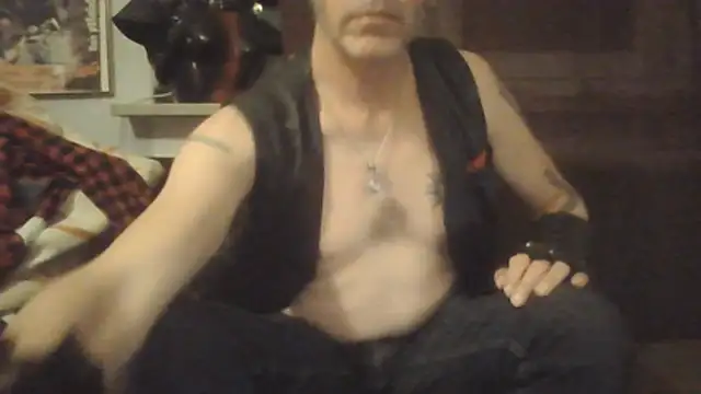 SHARPSkinhead live cam on StripChat