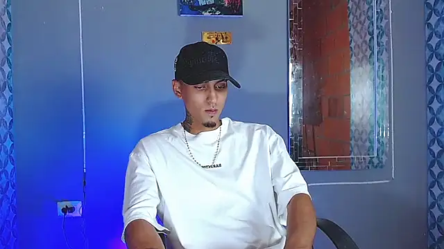 Liam_lee live cam on StripChat