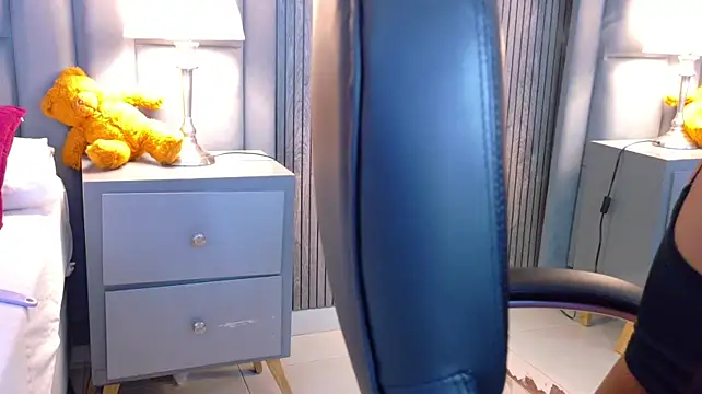 GabyMoreau webcam