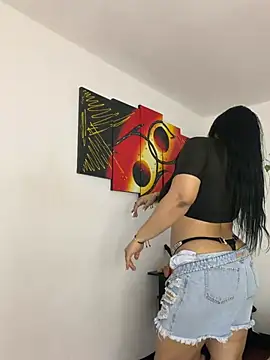 KorinaKovaa live webcam