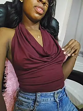 Im_Camila__ live now