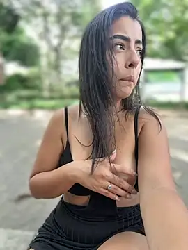 dakotashelby (F young) - Dakota beats her ass in the park🤪🤪